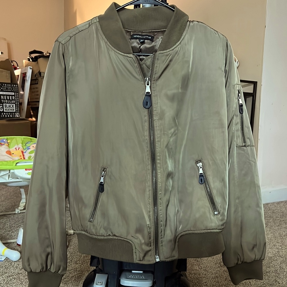 Kendall & Kylie. Army green. Small